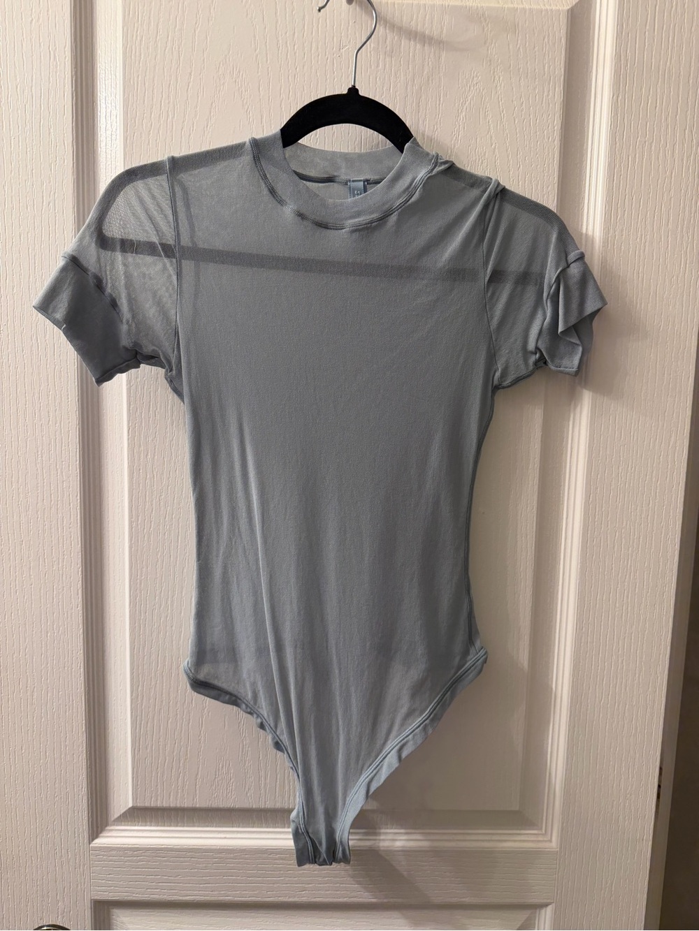 SKIMS Short Sleeve Light Gray/Blue Bodysuit